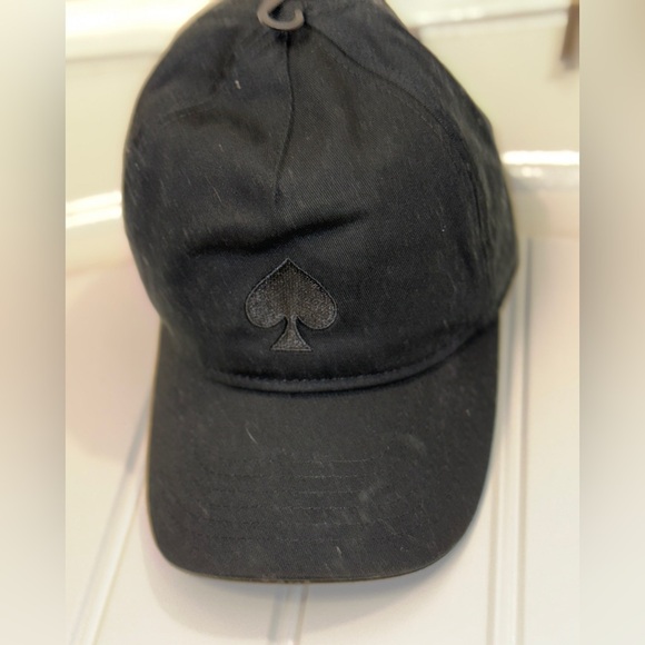 Kate Spade Black baseball hat with Spade Emblem - Picture 11 of 11